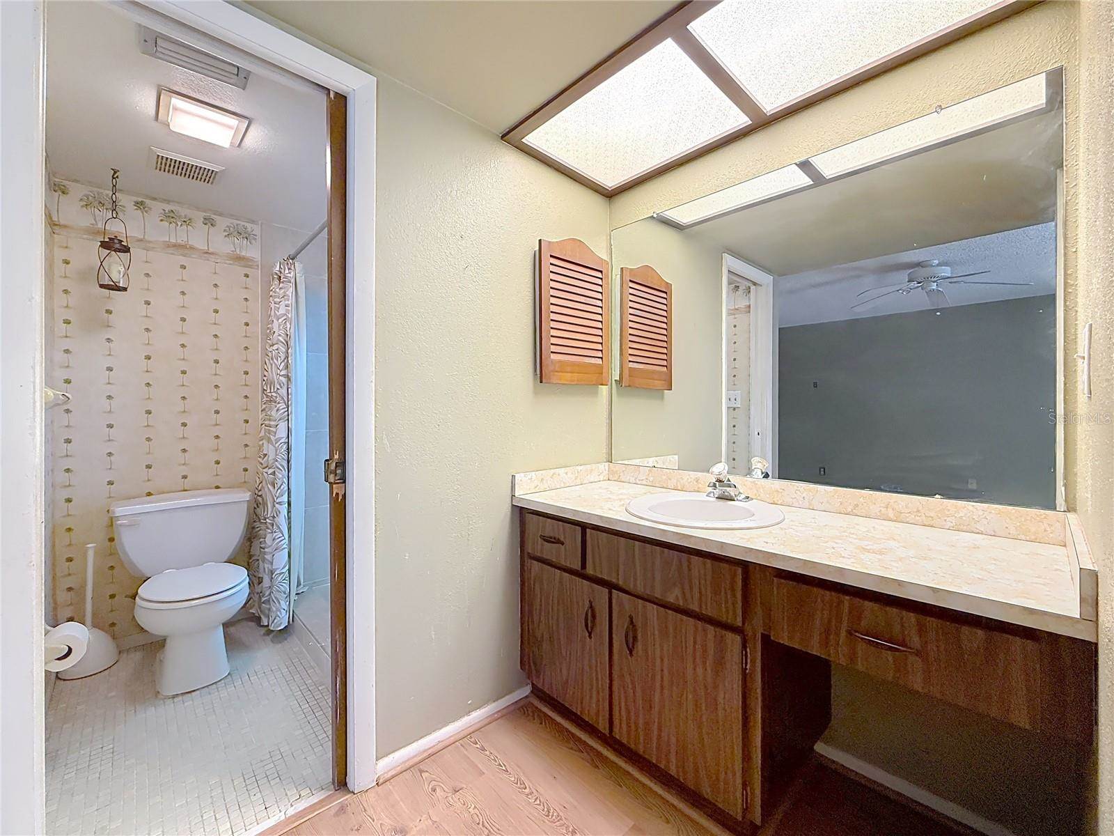 2010 Pinellas Point Drive South, Saint Petersburg, FL 33712