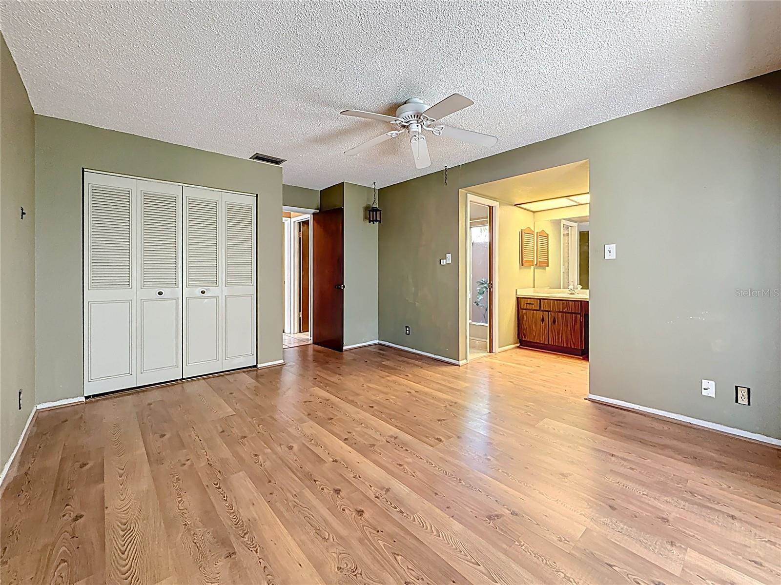 2010 Pinellas Point Drive South, Saint Petersburg, FL 33712