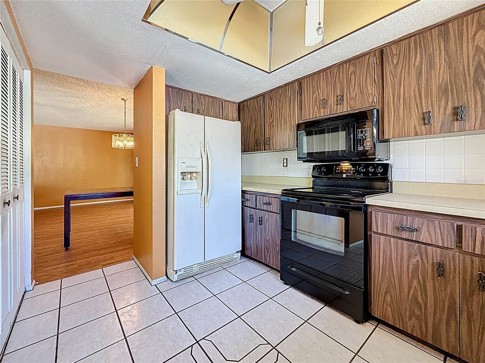 2010 Pinellas Point Drive South, Saint Petersburg, FL 33712