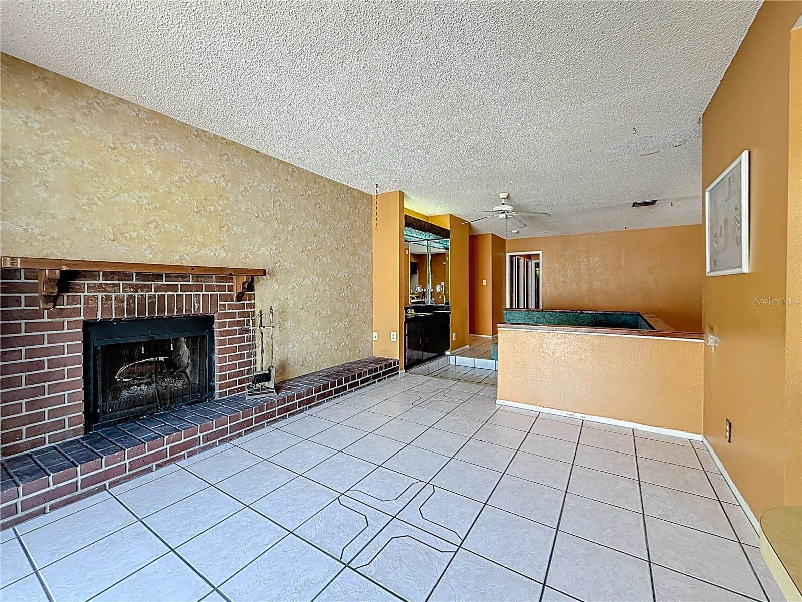 2010 Pinellas Point Drive South, Saint Petersburg, FL 33712