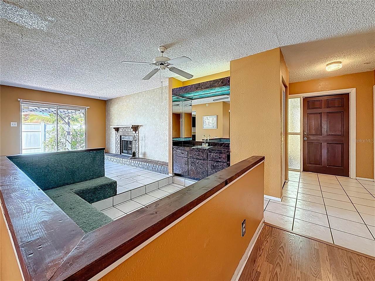 2010 Pinellas Point Drive South, Saint Petersburg, FL 33712