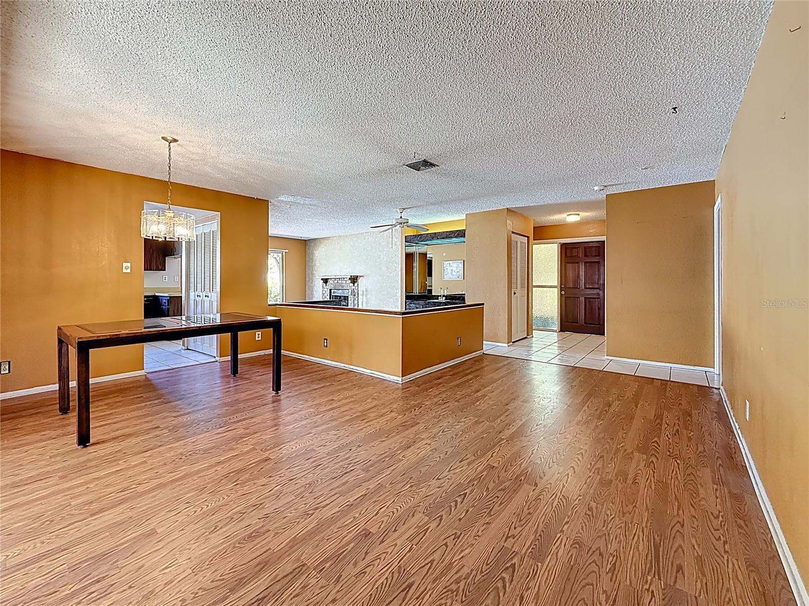 2010 Pinellas Point Drive South, Saint Petersburg, FL 33712