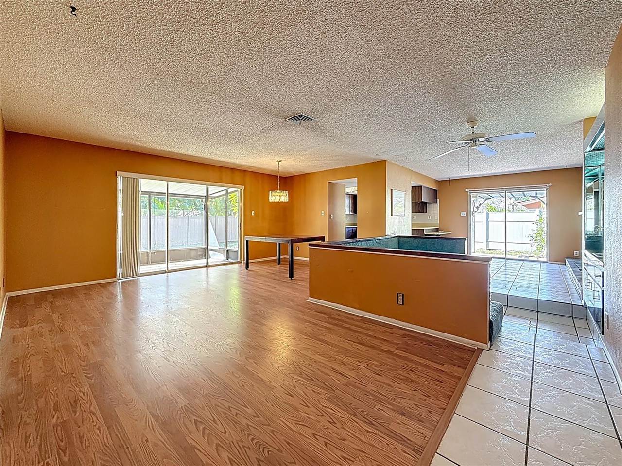 2010 Pinellas Point Drive South, Saint Petersburg, FL 33712
