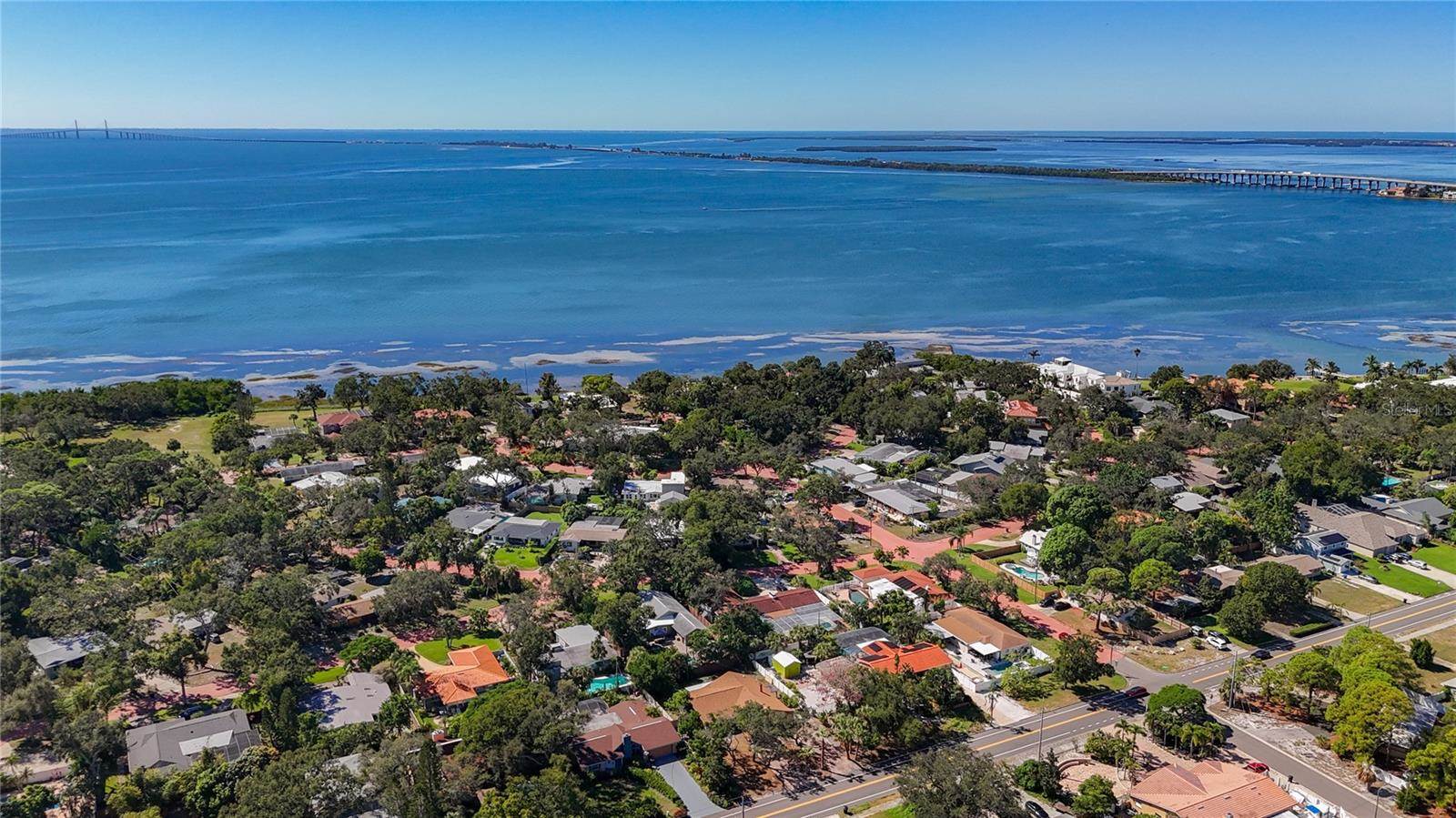 2010 Pinellas Point Drive South, Saint Petersburg, FL 33712