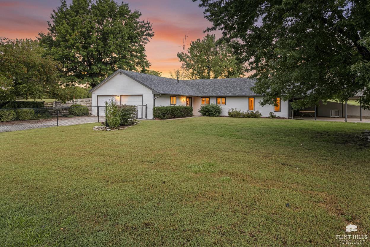 2700 Meadowlark Drive, Milford, KS 66514