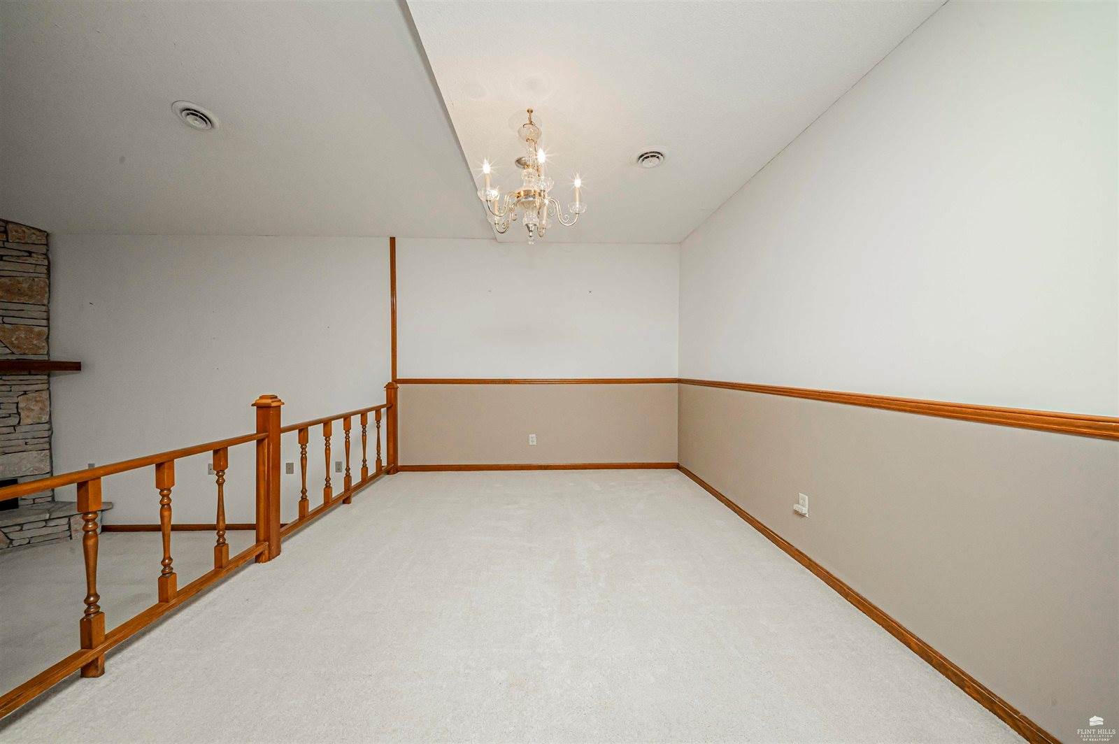 2700 Meadowlark Drive, Milford, KS 66514