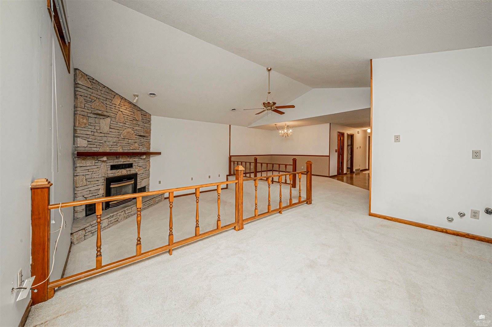 2700 Meadowlark Drive, Milford, KS 66514