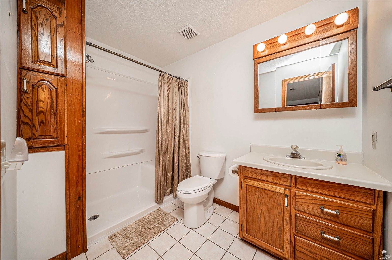 2700 Meadowlark Drive, Milford, KS 66514