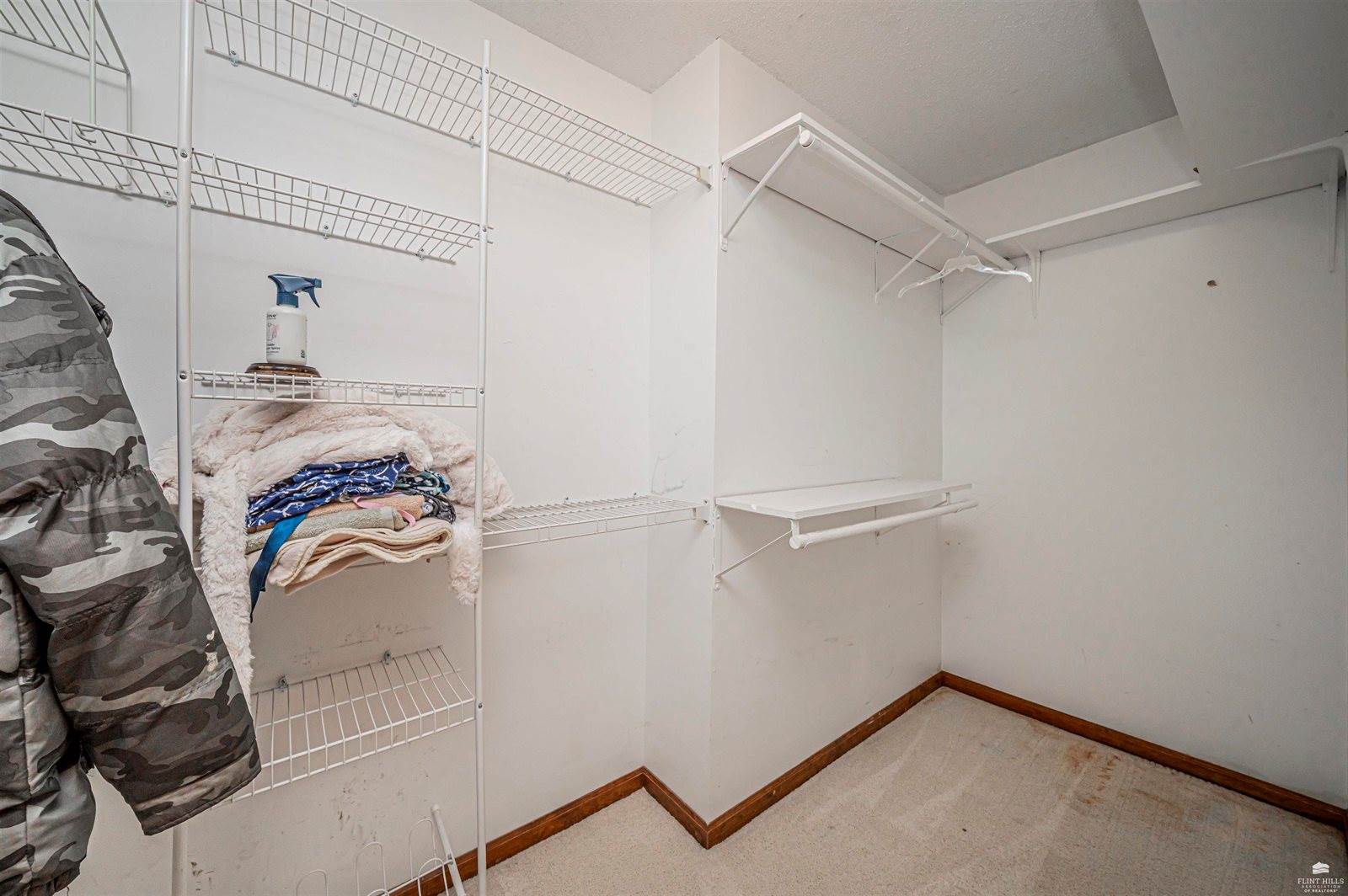 2700 Meadowlark Drive, Milford, KS 66514