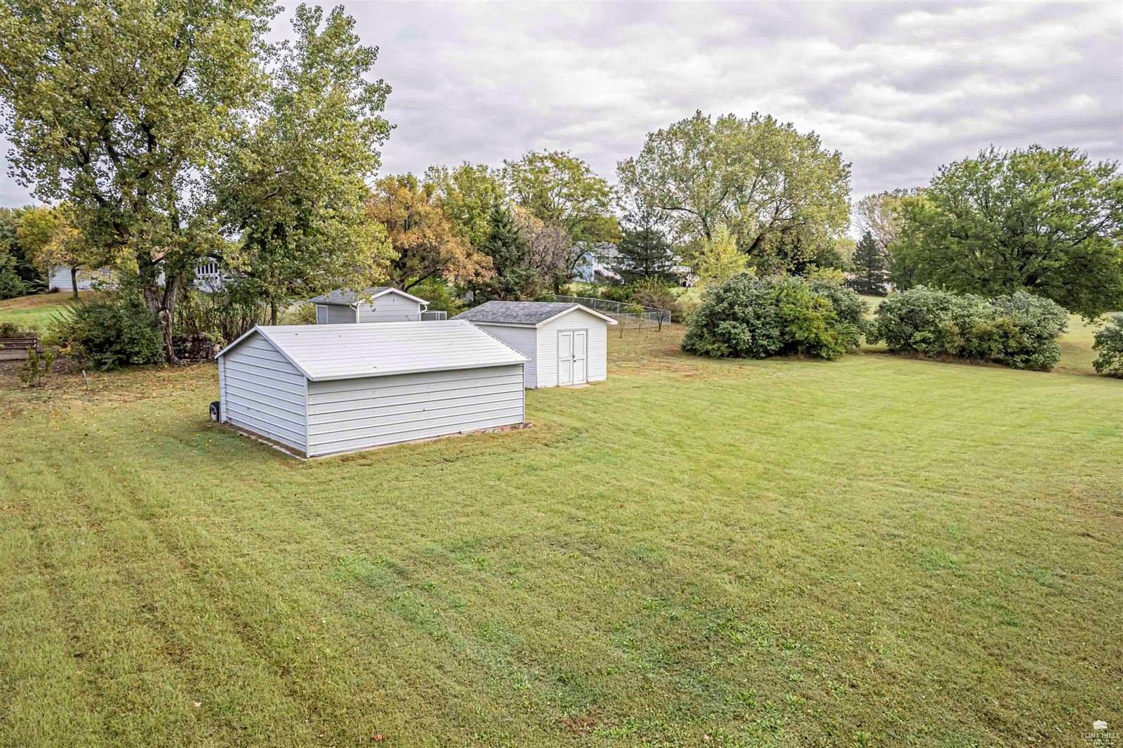 2700 Meadowlark Drive, Milford, KS 66514