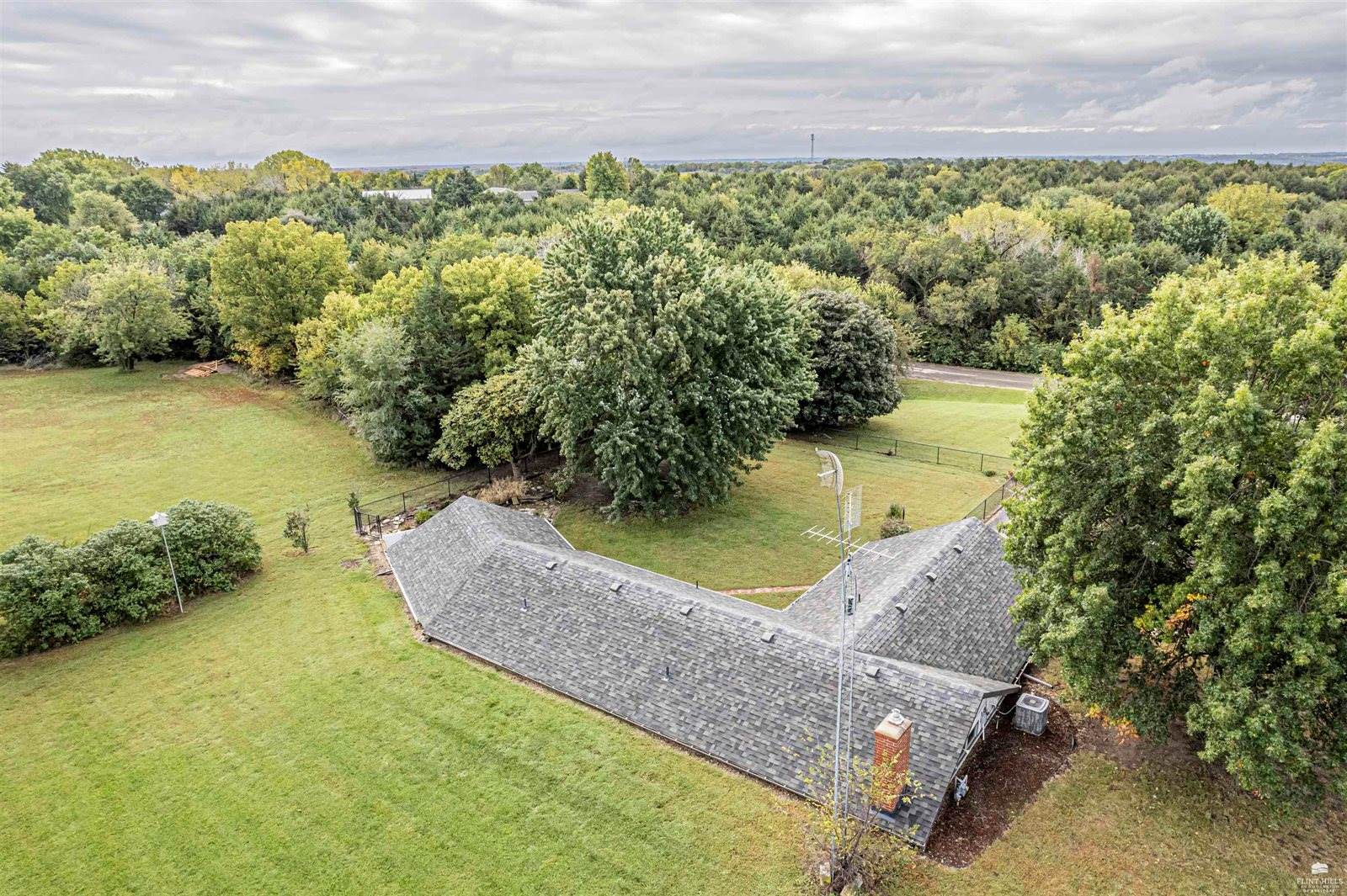 2700 Meadowlark Drive, Milford, KS 66514