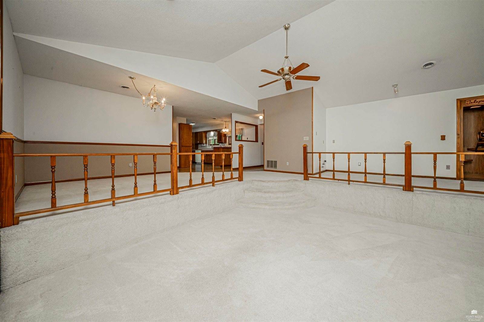 2700 Meadowlark Drive, Milford, KS 66514