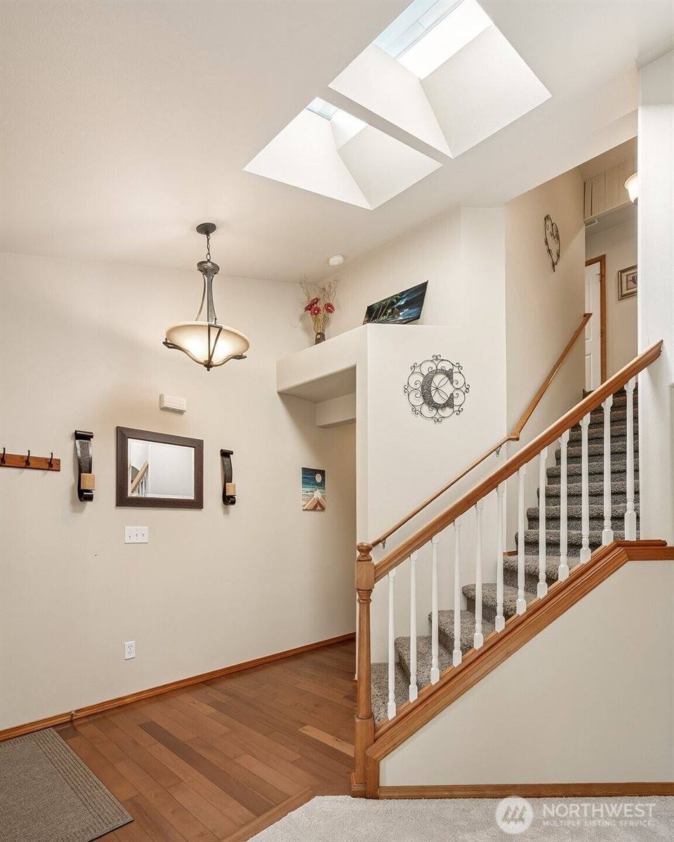 3050 Campus Prairie Loop NE, Lacey, WA 98516