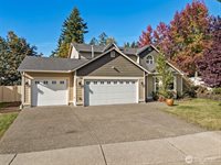 3050 Campus Prairie Loop NE, Lacey, WA 98516