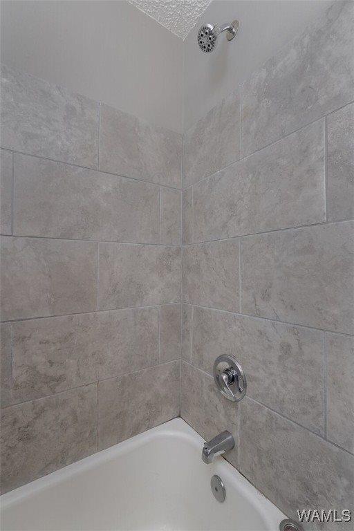 140 25th Avenue East, Tuscaloosa, AL 35404