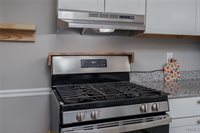 140 25th Avenue East, Tuscaloosa, AL 35404