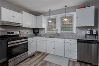 140 25th Avenue East, Tuscaloosa, AL 35404