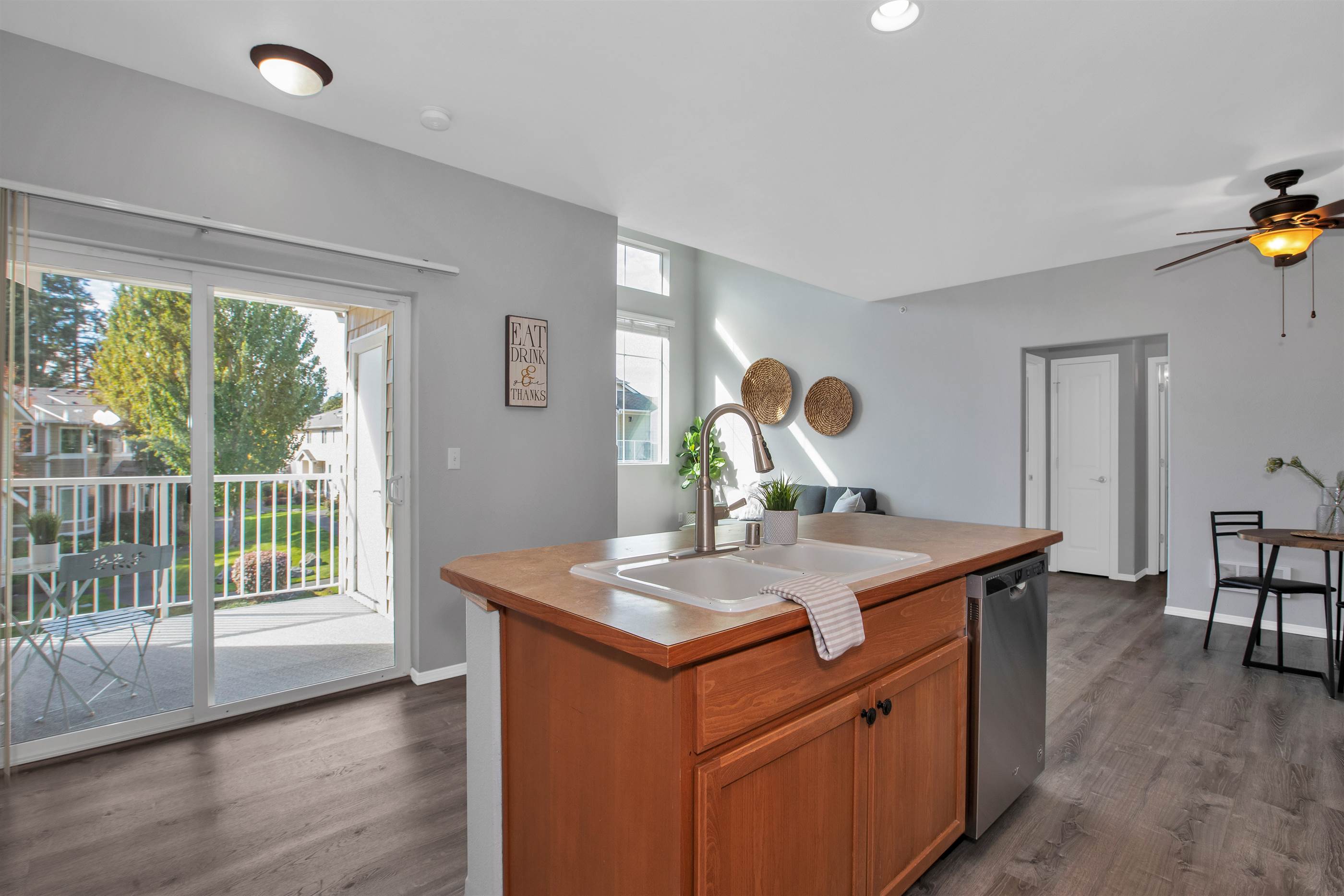 1975 Garry Oaks Ave Unit C, DuPont, WA 98327