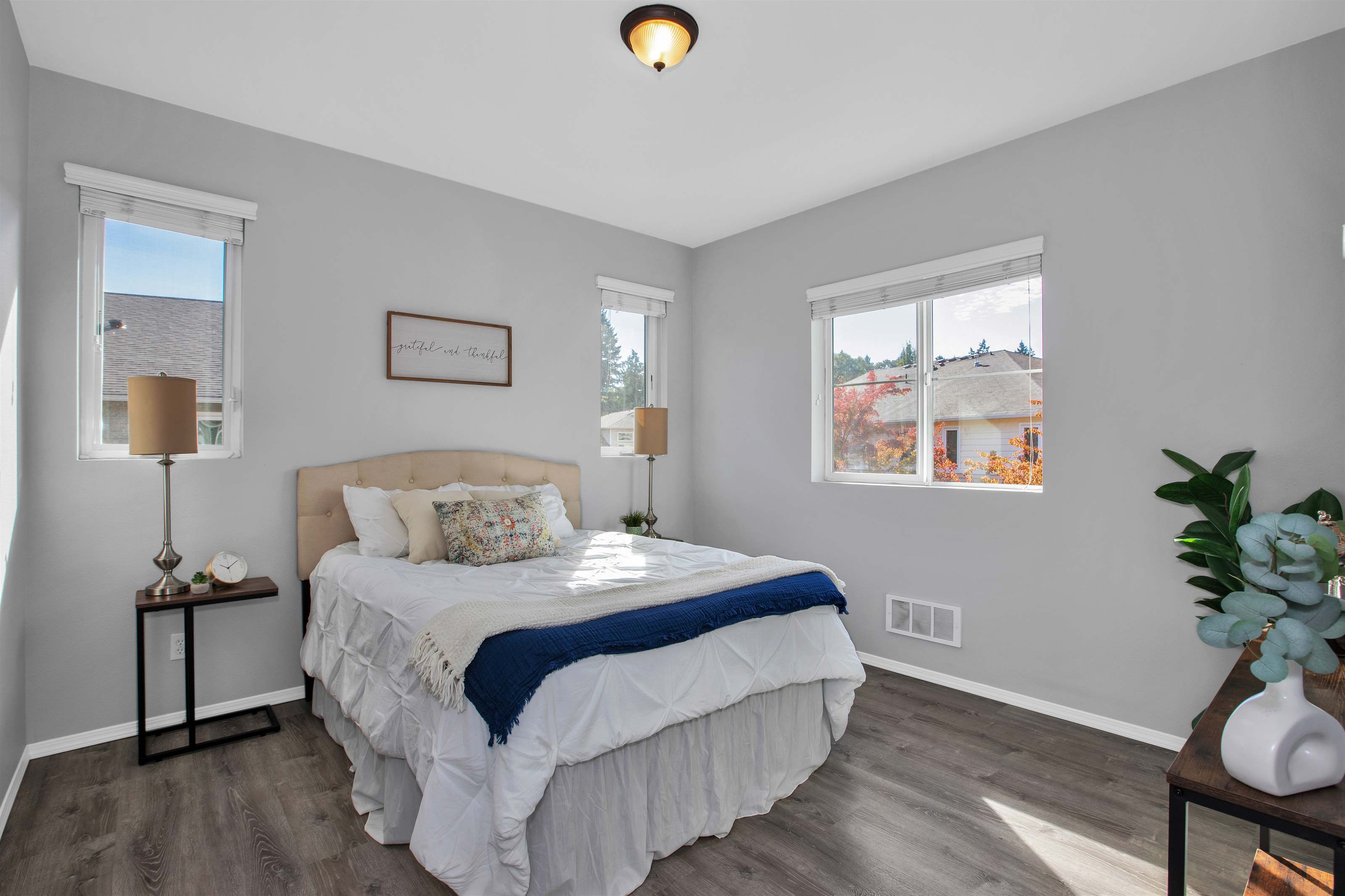 1975 Garry Oaks Ave Unit C, DuPont, WA 98327