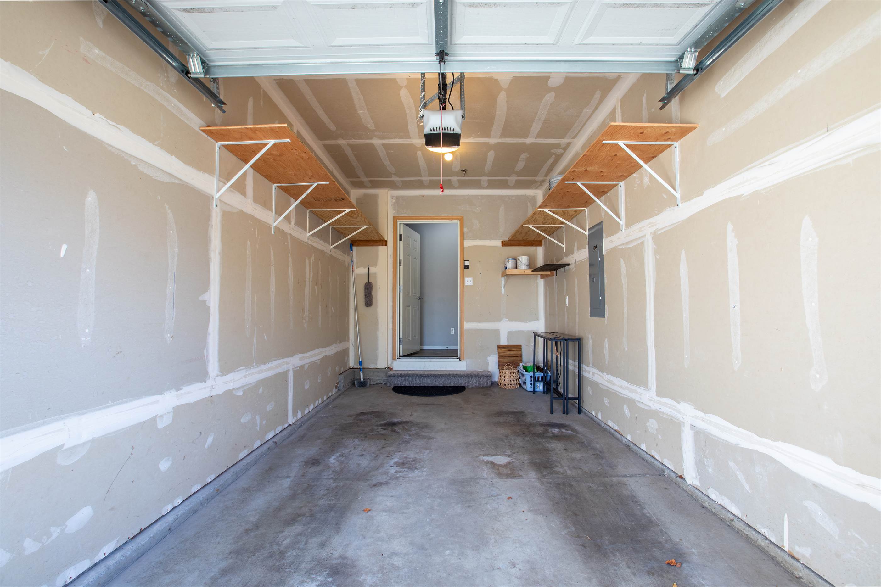 1975 Garry Oaks Ave Unit C, DuPont, WA 98327