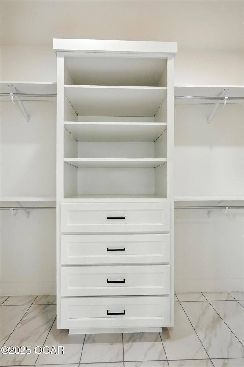 839 Modern Way, Carthage, MO 64836