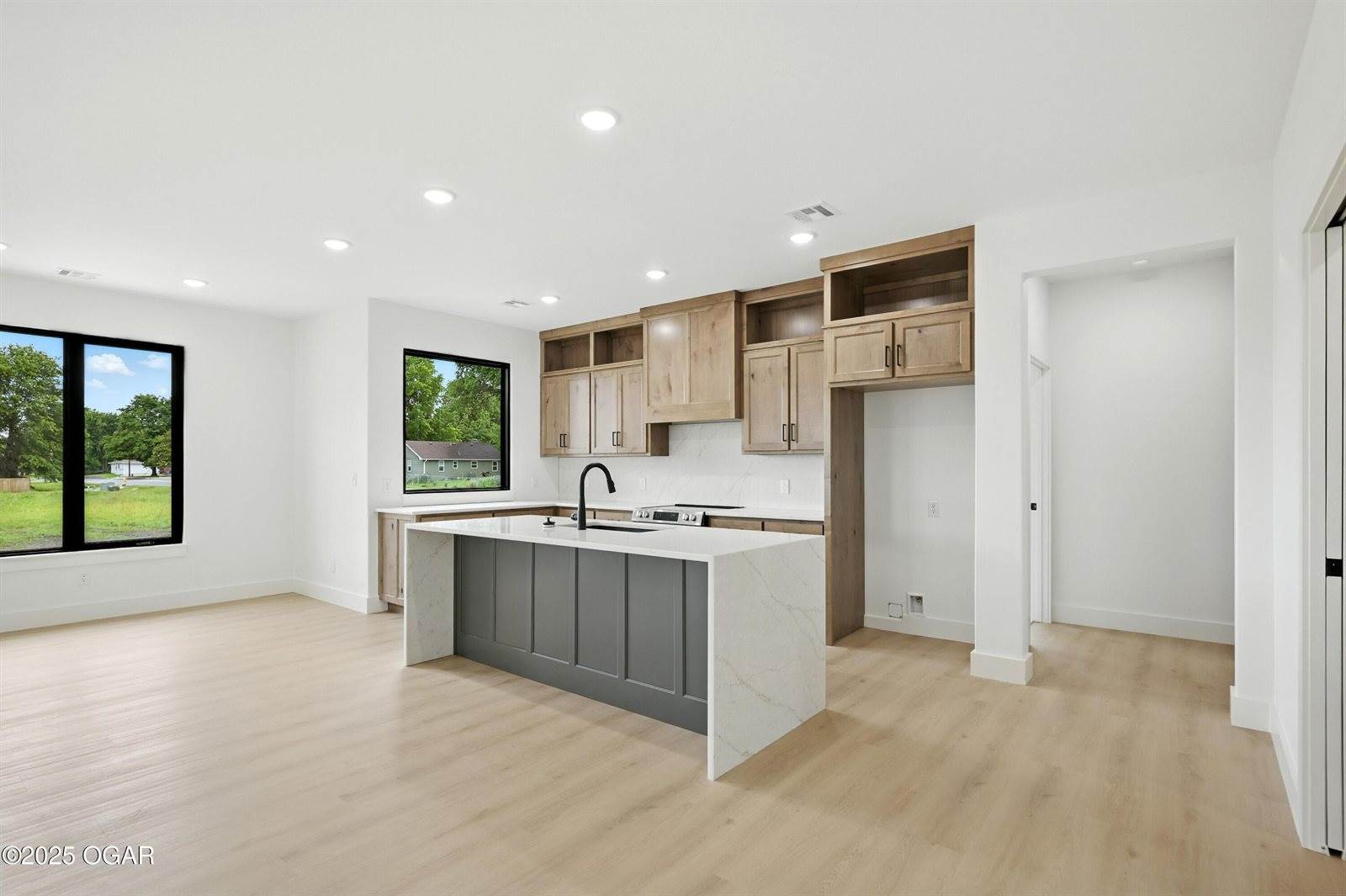 839 Modern Way, Carthage, MO 64836