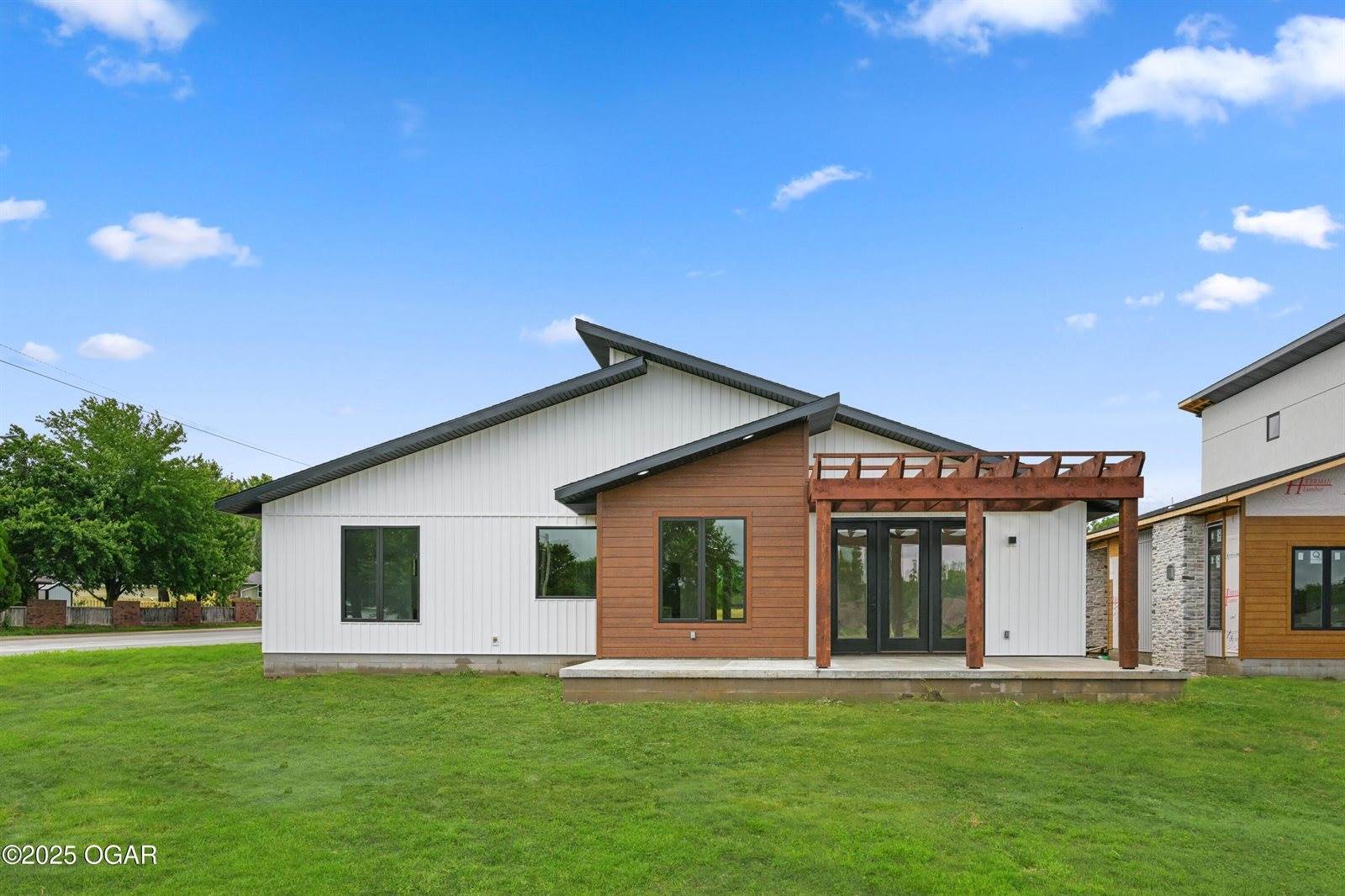 839 Modern Way, Carthage, MO 64836