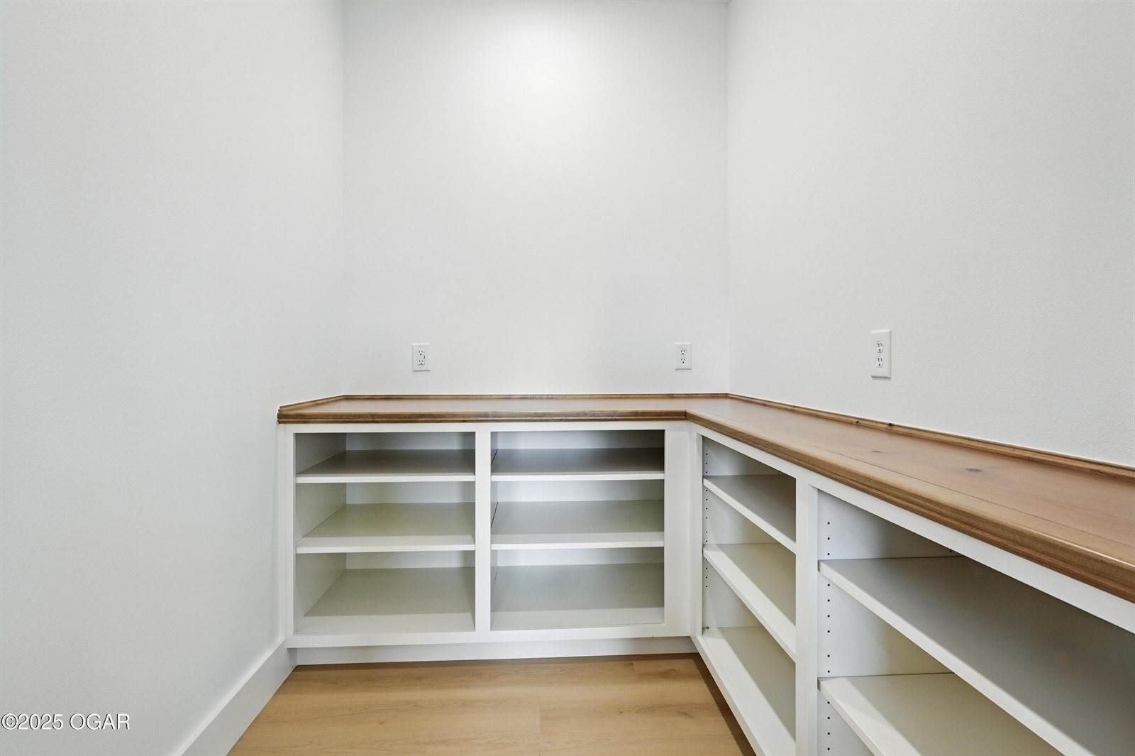 839 Modern Way, Carthage, MO 64836