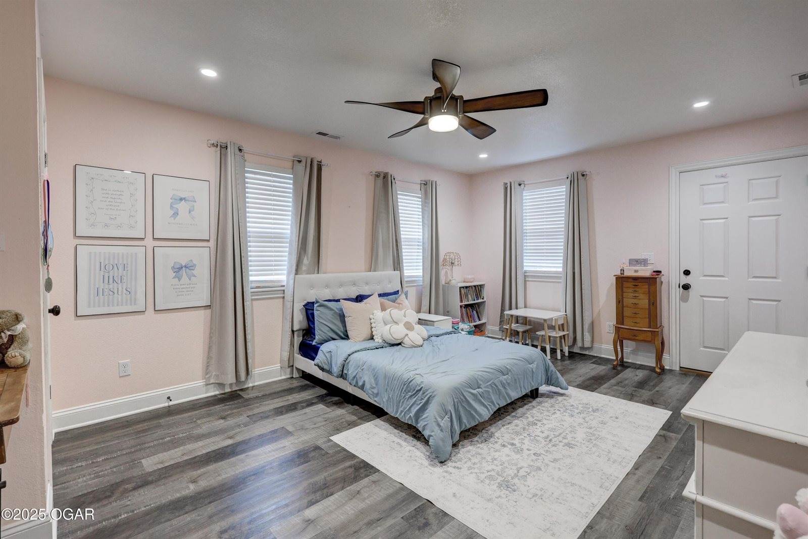 2325 South Kentucky Avenue, Joplin, MO 64804