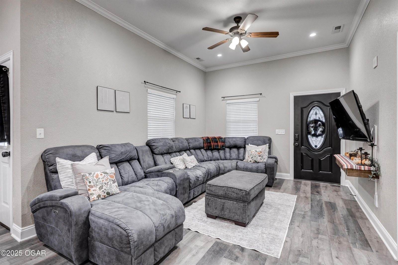 2325 South Kentucky Avenue, Joplin, MO 64804