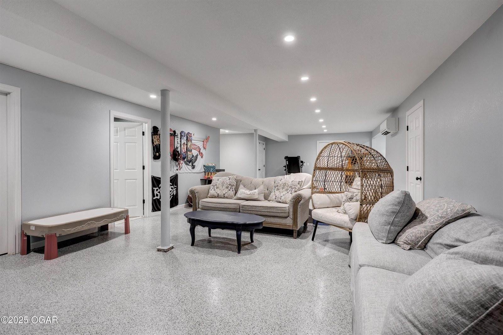 2325 South Kentucky Avenue, Joplin, MO 64804