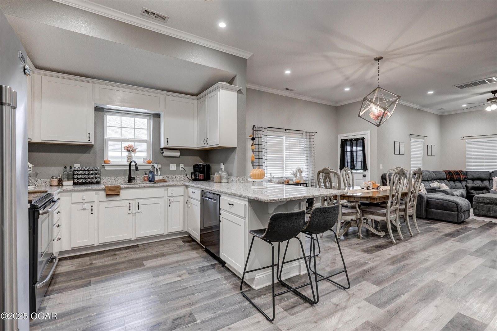 2325 South Kentucky Avenue, Joplin, MO 64804