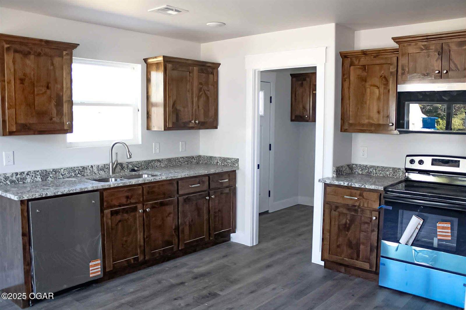 415 South Jefferson Street, Carterville, MO 64835