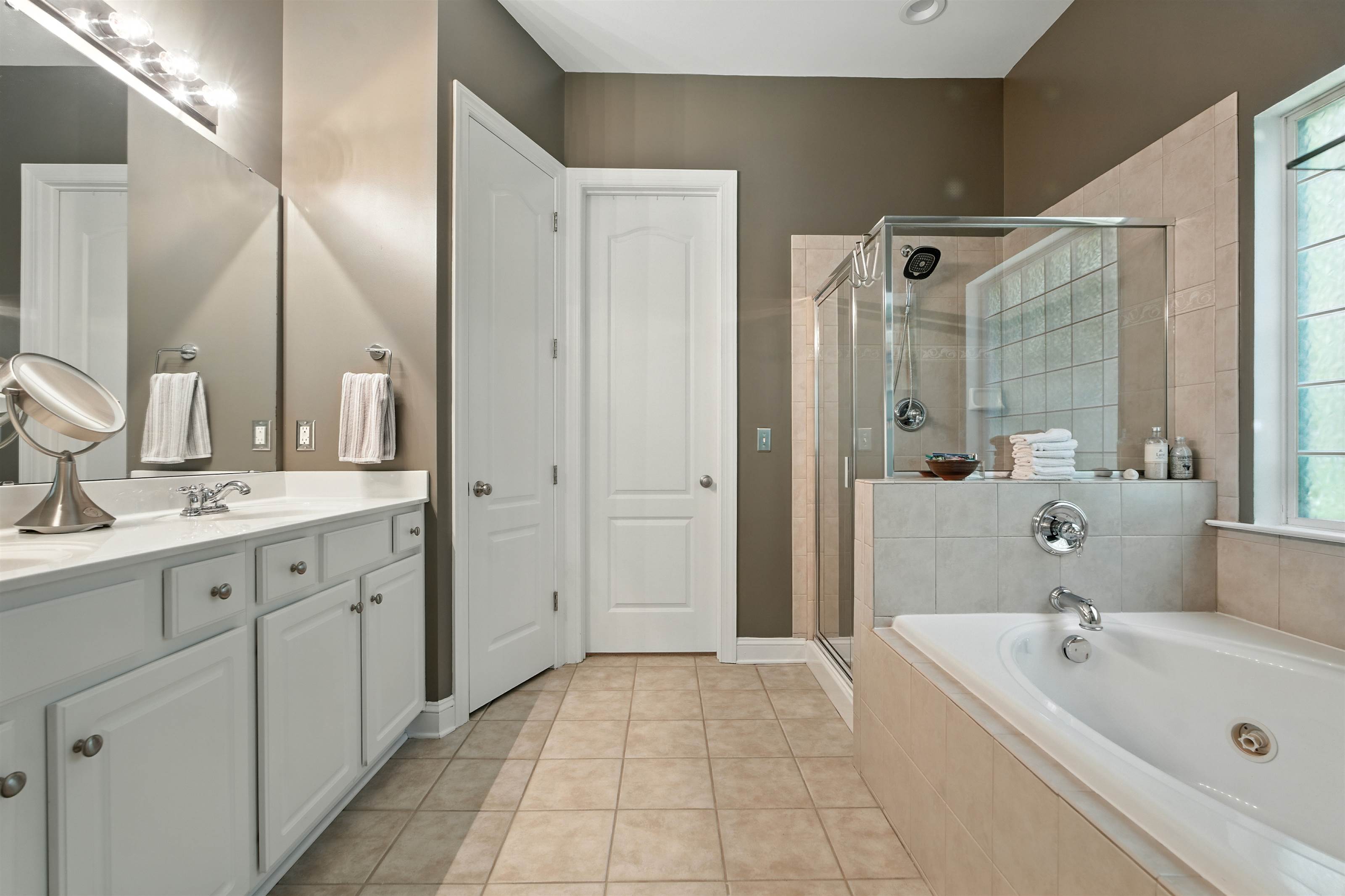 1314 Sarandon Dr, Matthews, NC 28104