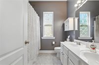 1314 Sarandon Dr, Matthews, NC 28104