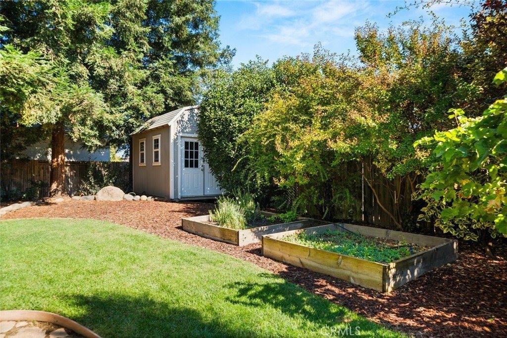 8 Pelican Park, Chico, CA 95926