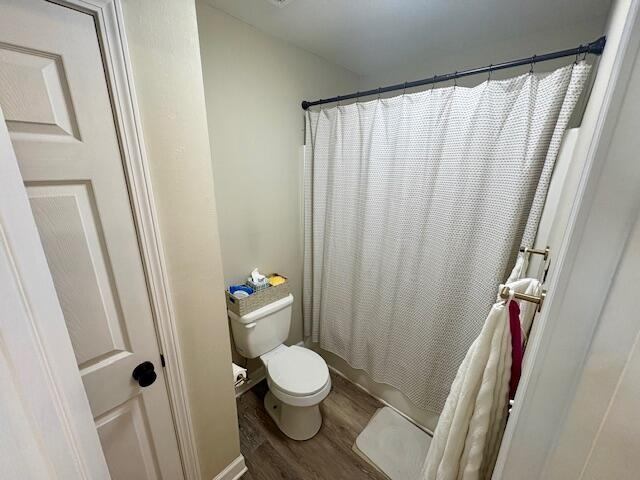 310 Wildwood Street, Mary Esther, FL 32569