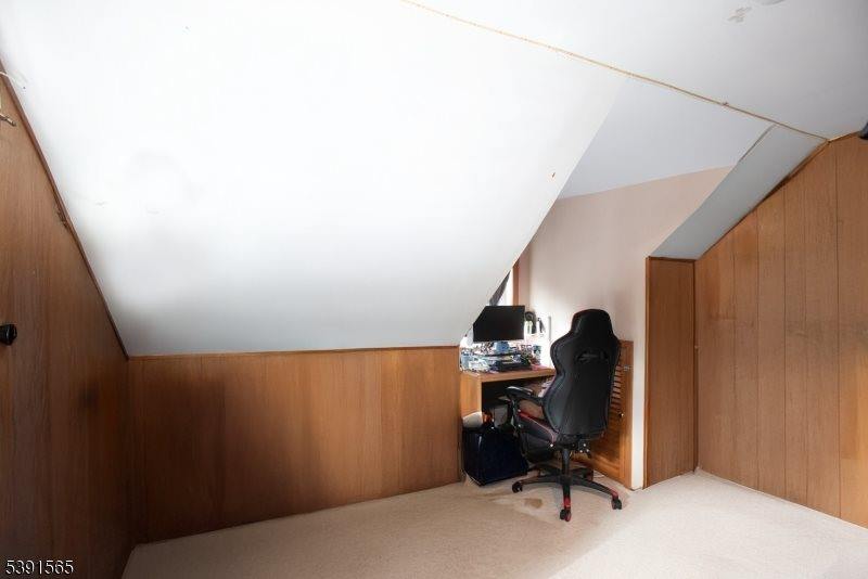 202 Gold St, Green Brook Township, NJ 08812