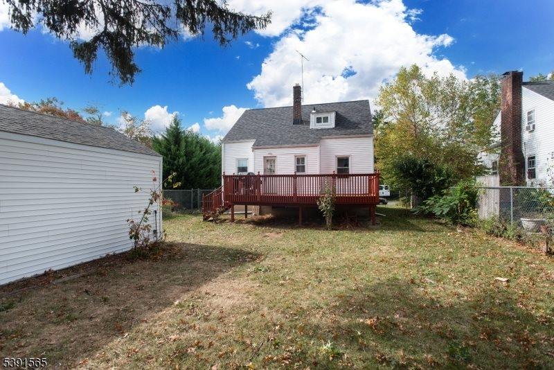 202 Gold St, Green Brook Township, NJ 08812