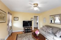 202 Gold St, Green Brook Township, NJ 08812