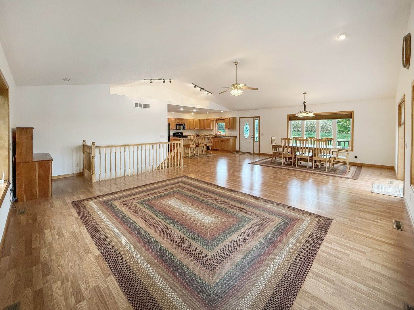 5782 North Brown Road, Dakota, IL 61018