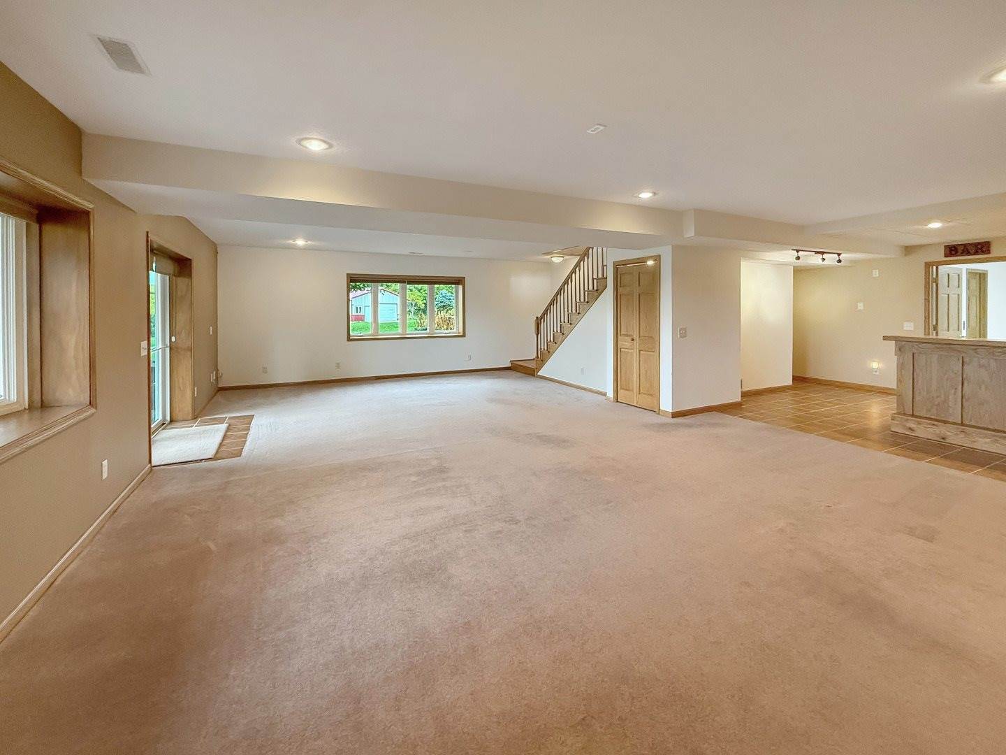 5782 North Brown Road, Dakota, IL 61018