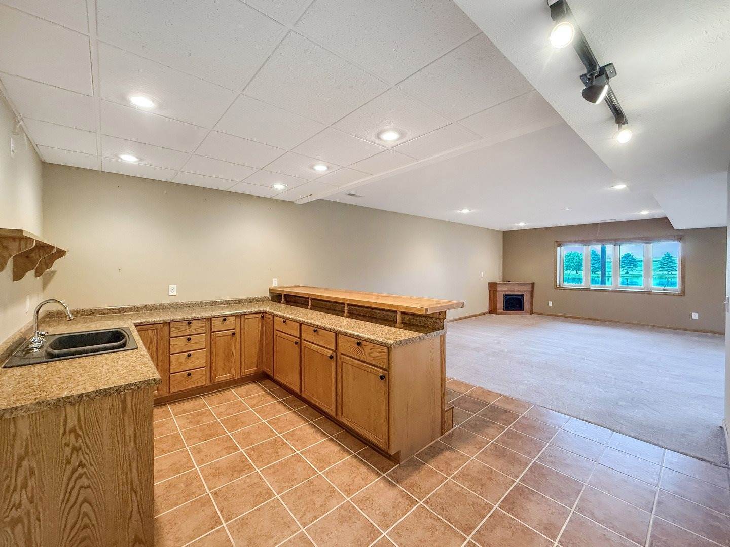 5782 North Brown Road, Dakota, IL 61018