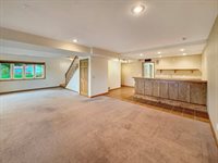 5782 North Brown Road, Dakota, IL 61018