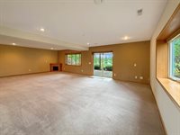 5782 North Brown Road, Dakota, IL 61018