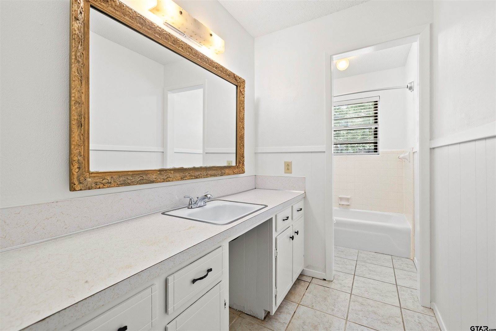 436 Ronnette, Tyler, TX 75703