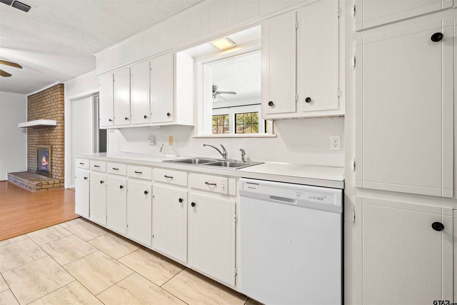 436 Ronnette, Tyler, TX 75703