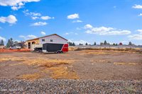 9985 North Lyle Loop, Hayden, ID 83835