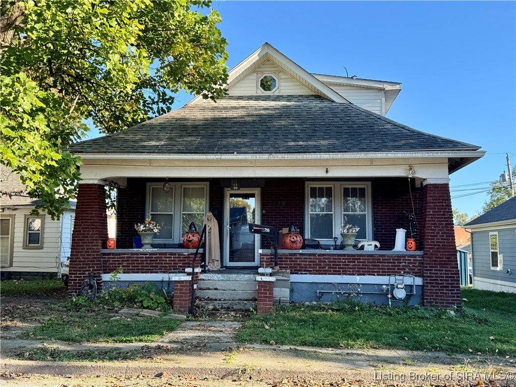 220 Clay Street, New Albany, IN 47150