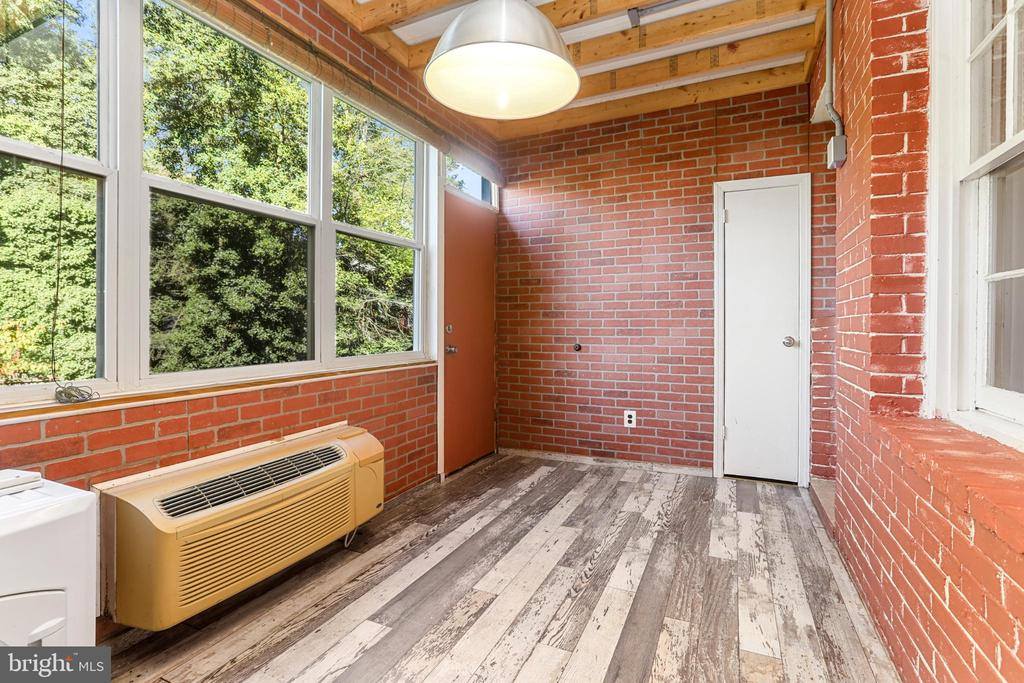 4016 47TH Street NW, Washington, DC 20016